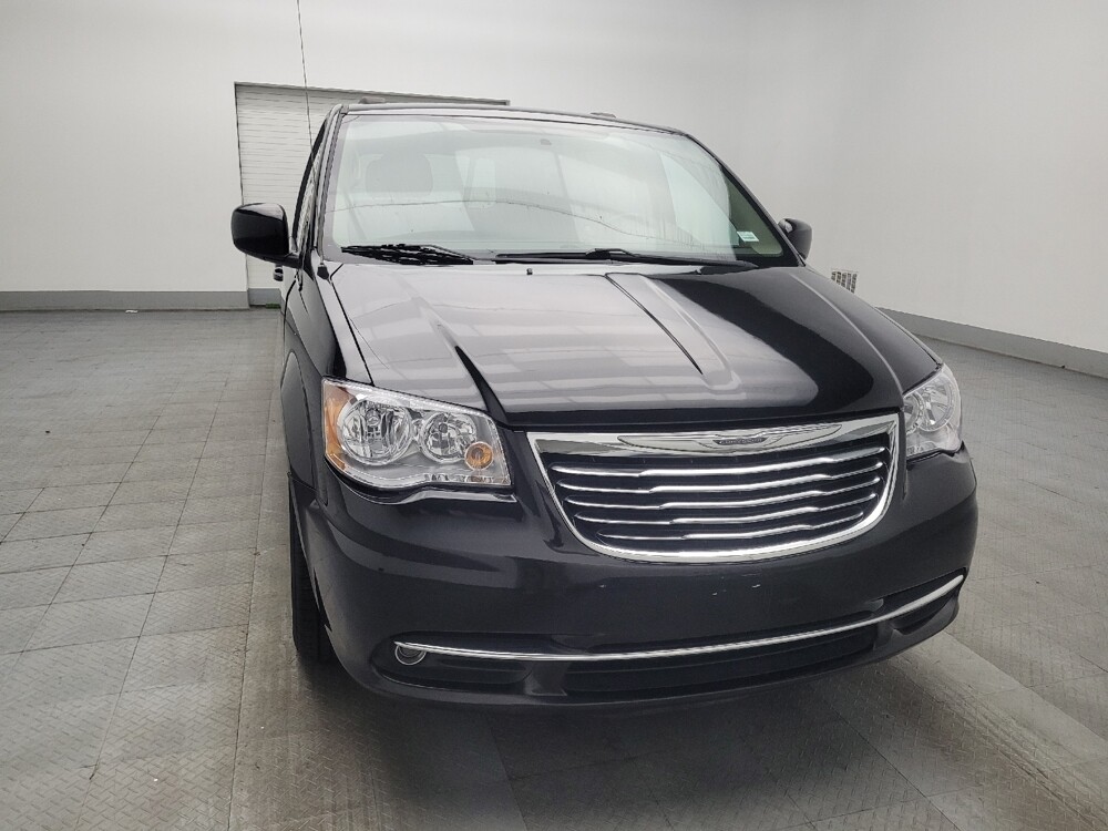 2016 Chrysler Town & Country in Augusta, GA 30907 - 18110189 14