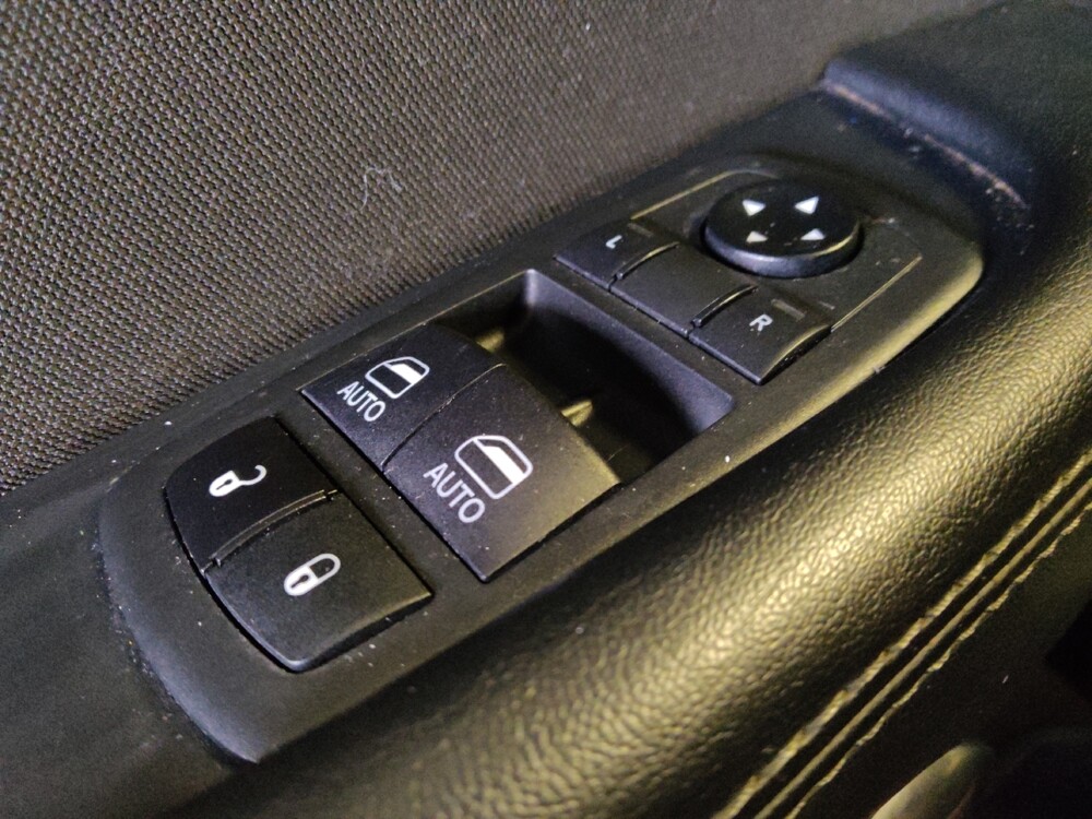 2020 Dodge Challenger in Glendale, AZ 85301 - 18110221 27