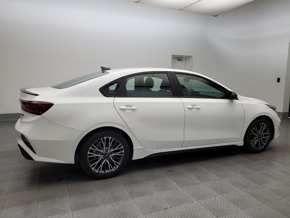 2024 Kia Forte in Phoenix, AZ 85015 - 18110226 10