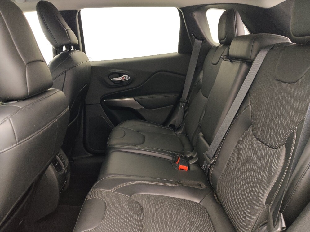 2019 Jeep Cherokee in Lakeland, FL 33815 - 18110234 18