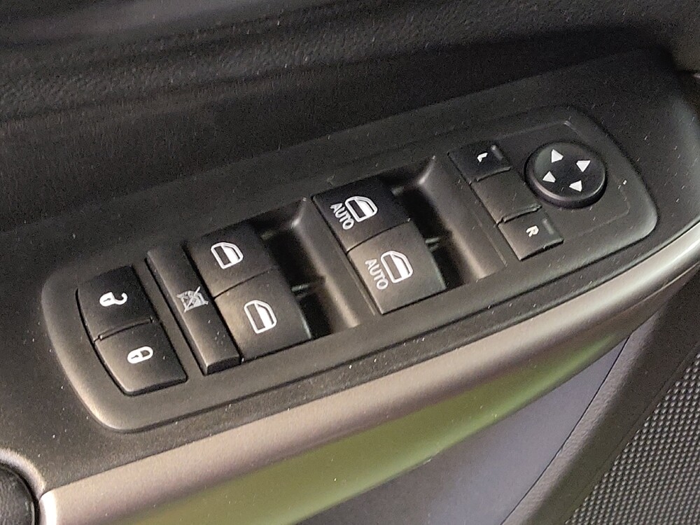 2019 Jeep Cherokee in Lakeland, FL 33815 - 18110234 27