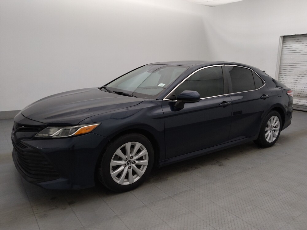 2018 Toyota Camry in Fort Myers, FL 33907 - 18110236 2