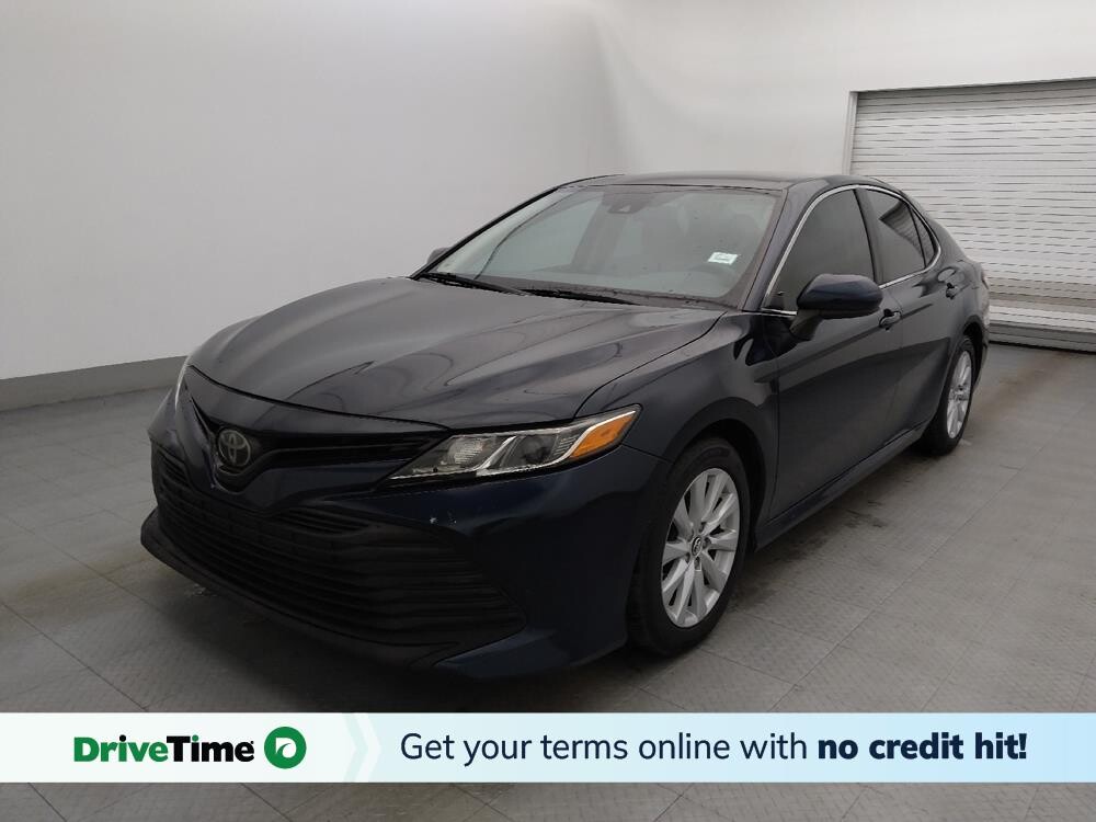 2018 Toyota Camry in Fort Myers, FL 33907 - 18110236