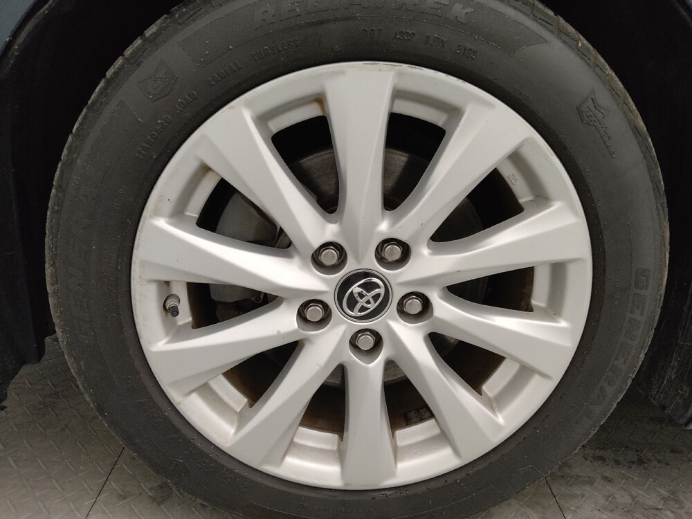 2018 Toyota Camry in Fort Myers, FL 33907 - 18110236 31