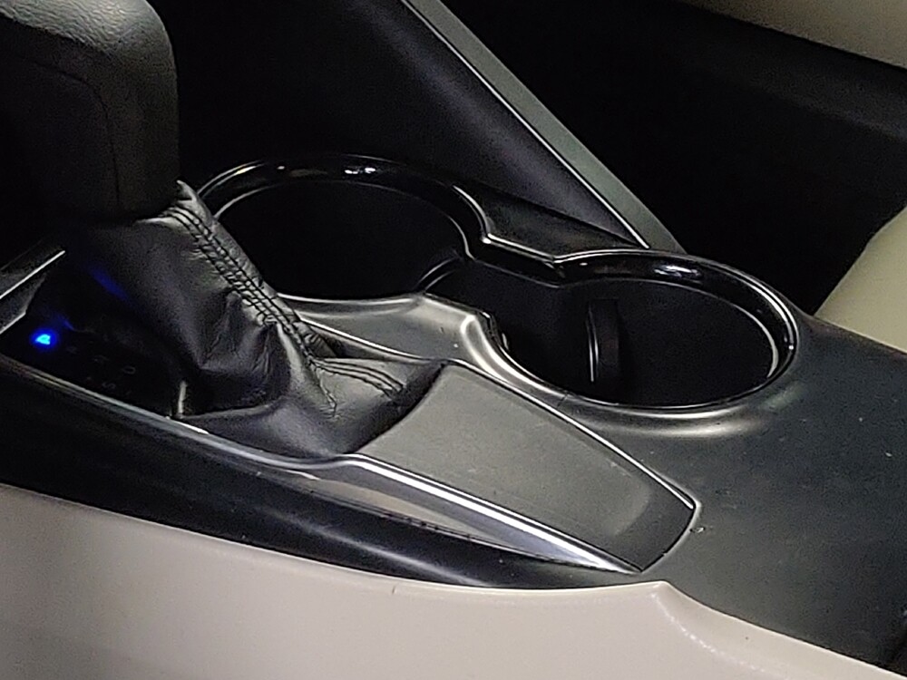 2018 Toyota Camry in Fort Myers, FL 33907 - 18110236 26