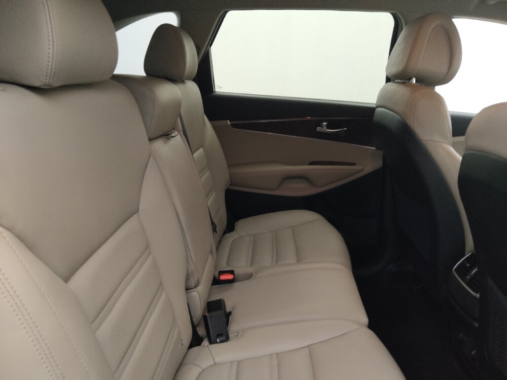 2016 Kia Sorento in Clearwater, FL 33764 - 18110243 19