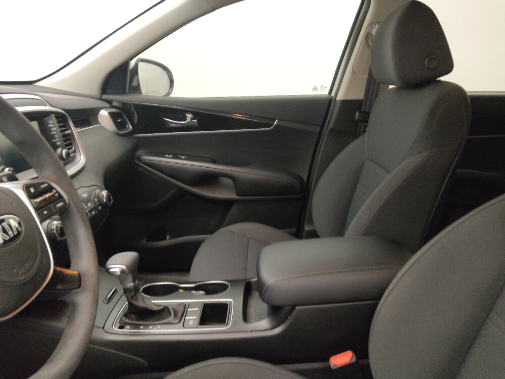 2019 Kia Sorento in Fort Myers, FL 33907 - 18110246 17