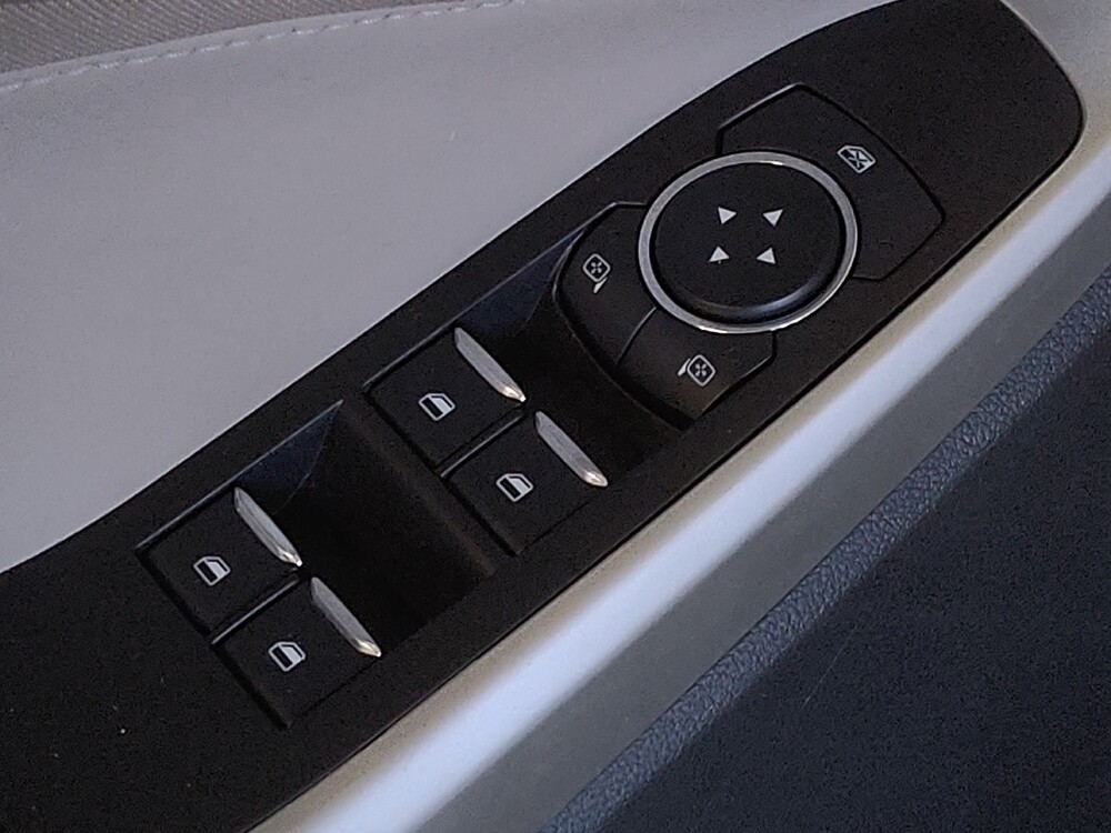 2020 Ford Explorer in Clearwater, FL 33764 - 18110247 27