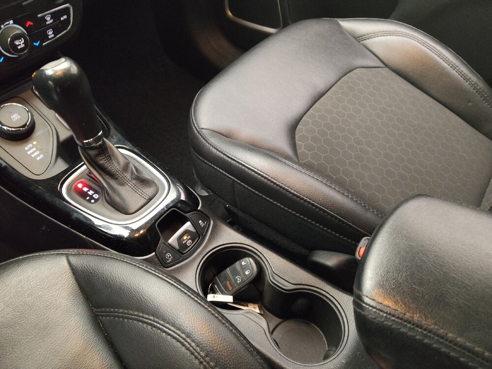 2018 Jeep Compass in Ocala, FL 34471 - 18110270 26