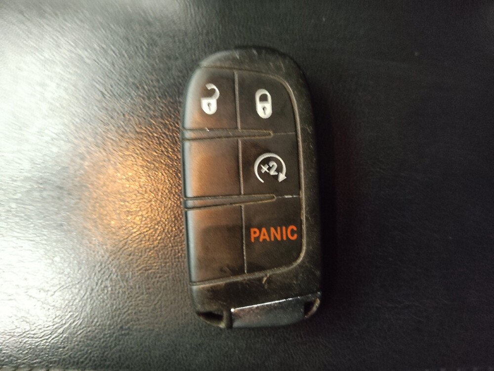 2018 Jeep Compass in Ocala, FL 34471 - 18110270 32