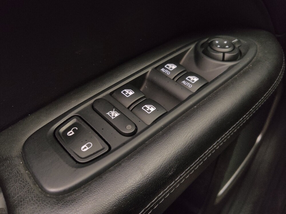 2018 Jeep Compass in Ocala, FL 34471 - 18110270 27