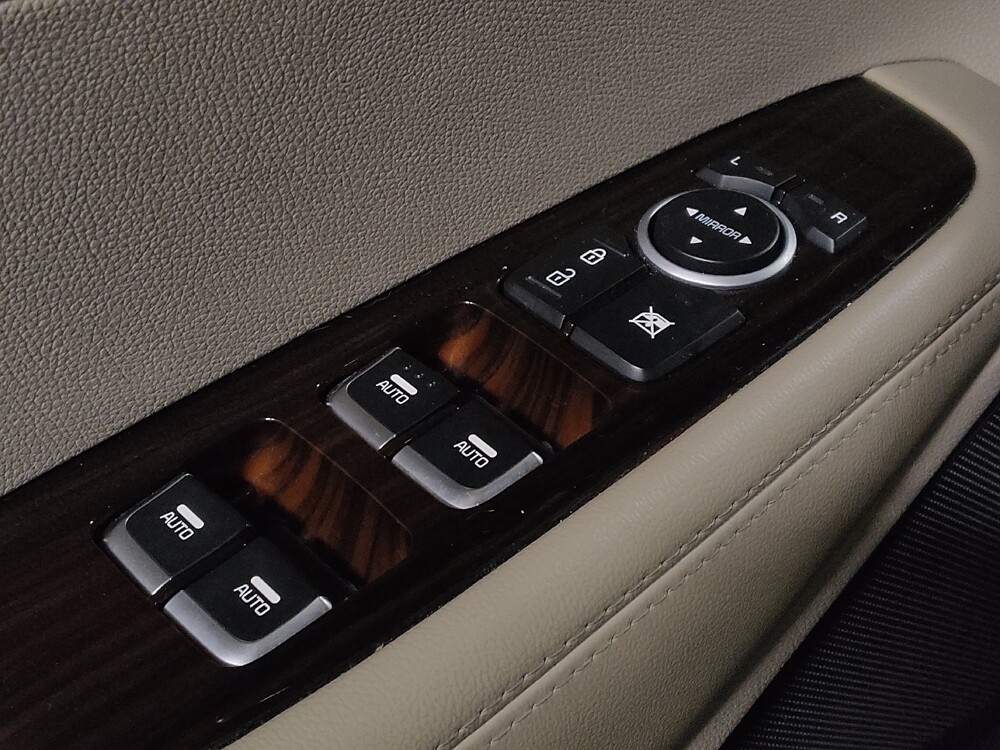 2019 Kia Sorento in Marietta, GA 30062 - 18110285 27