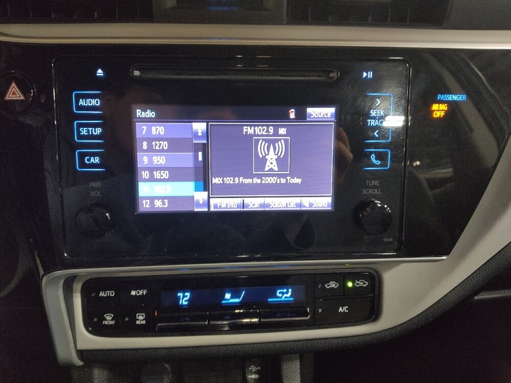 2019 Toyota Corolla in Plano, TX 75074 - 18110299 25