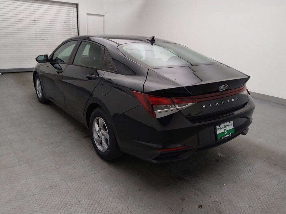 2021 Hyundai Elantra in Greenville, SC 29607 - 18110303 5