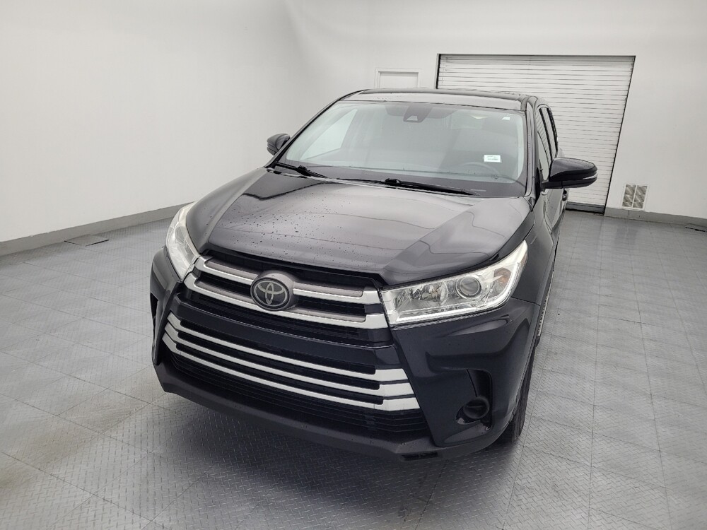 2019 Toyota Highlander in Fayetteville, NC 28304 - 18110307 15