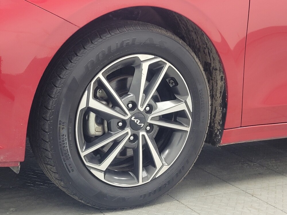 2022 Kia Forte in Madison, TN 37115 - 18110327 31