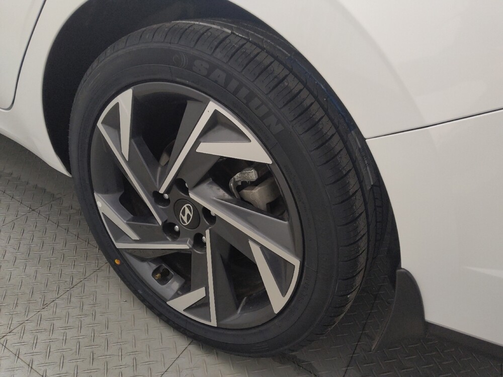 2025 Hyundai Elantra in Metairie, LA 70006 - 18110335 31