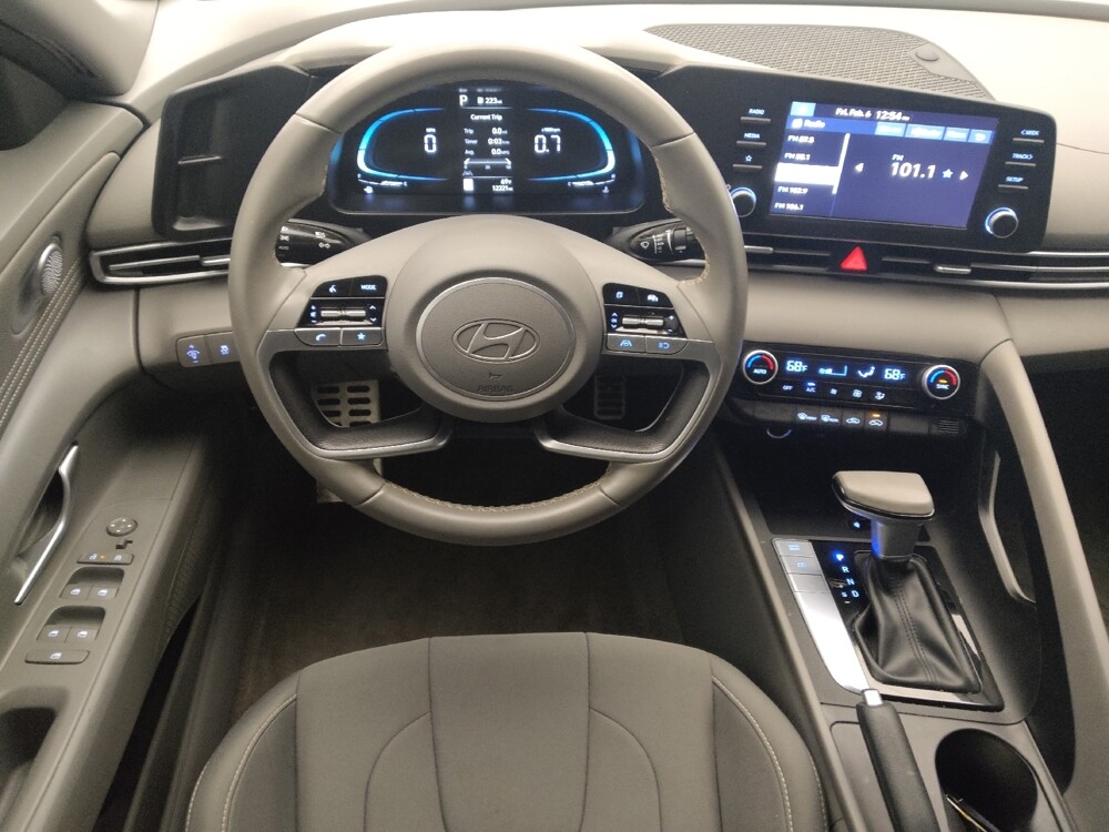 2025 Hyundai Elantra in Metairie, LA 70006 - 18110335 22