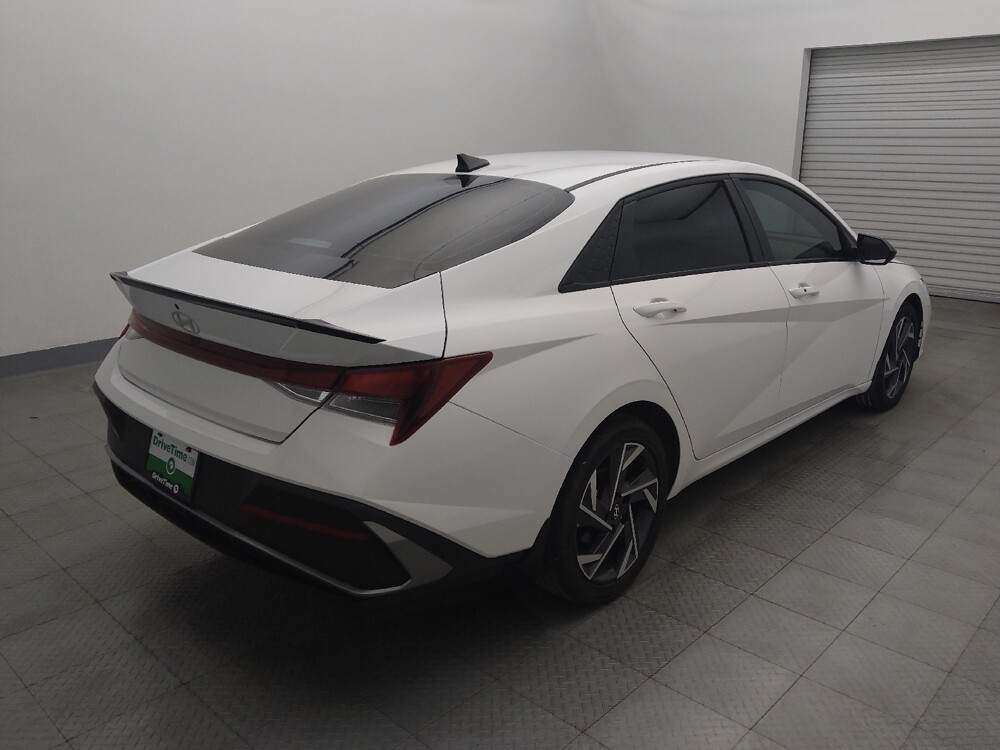 2025 Hyundai Elantra in Metairie, LA 70006 - 18110335 9