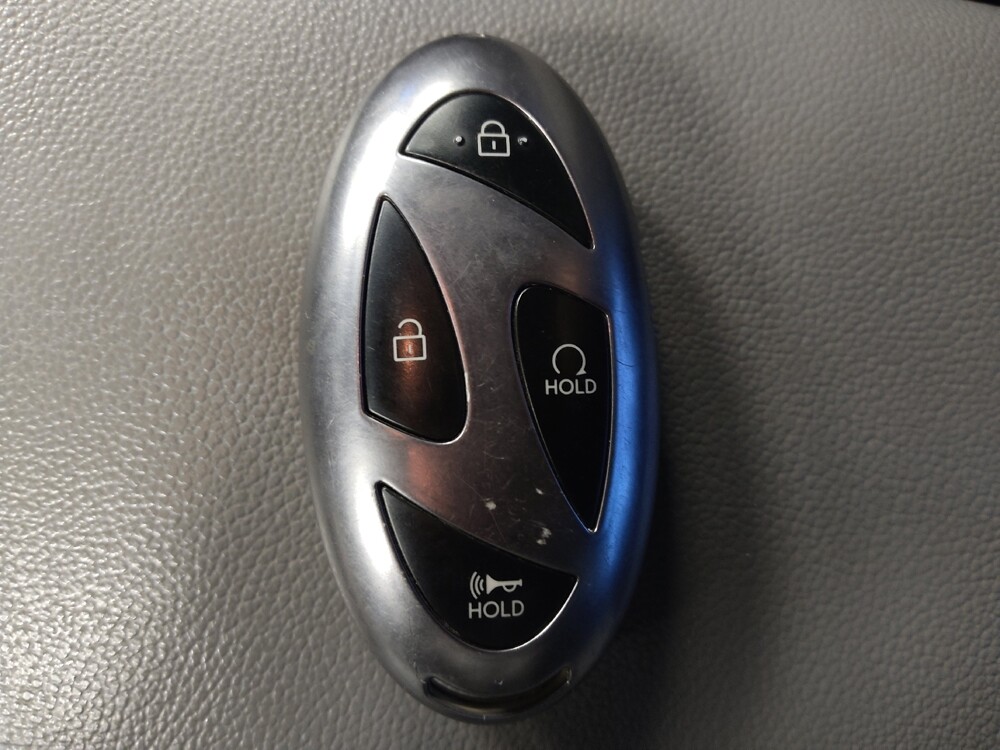 2025 Hyundai Elantra in Metairie, LA 70006 - 18110335 32