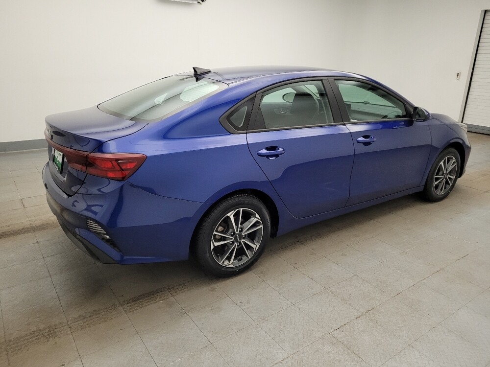 2023 Kia Forte in Maple Heights, OH 44137 - 18110339 10