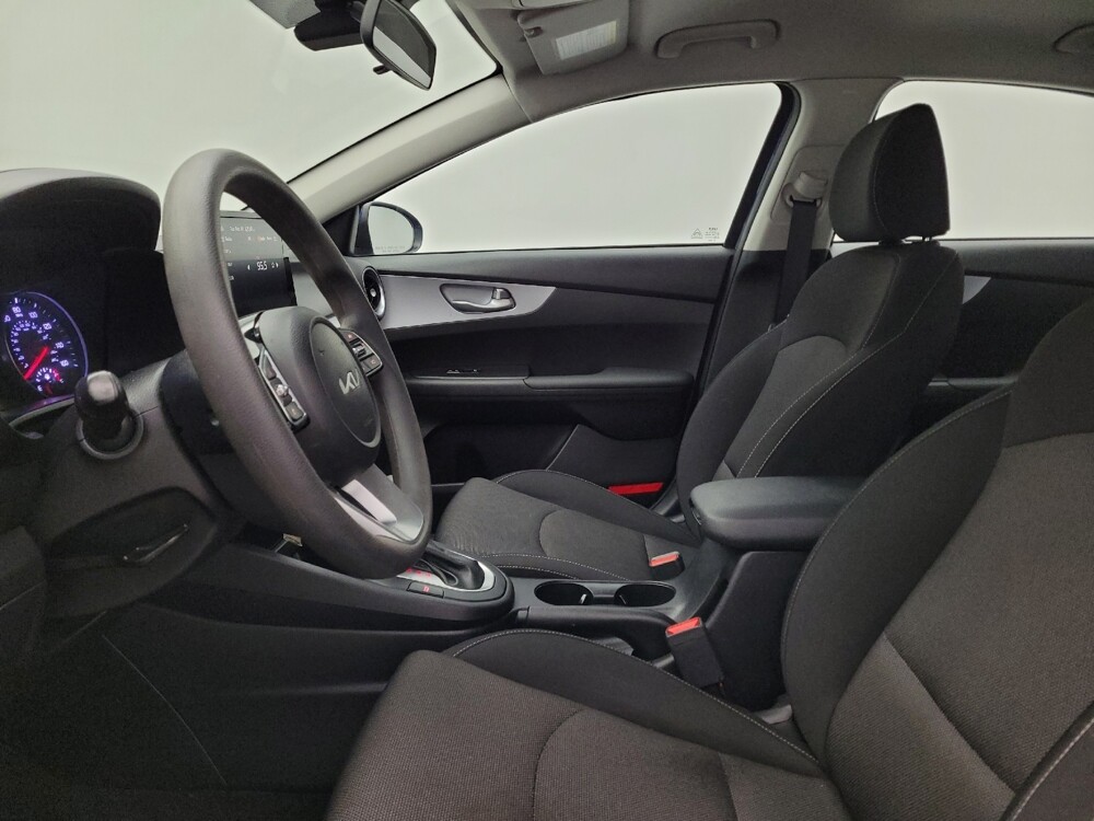 2023 Kia Forte in Maple Heights, OH 44137 - 18110339 17