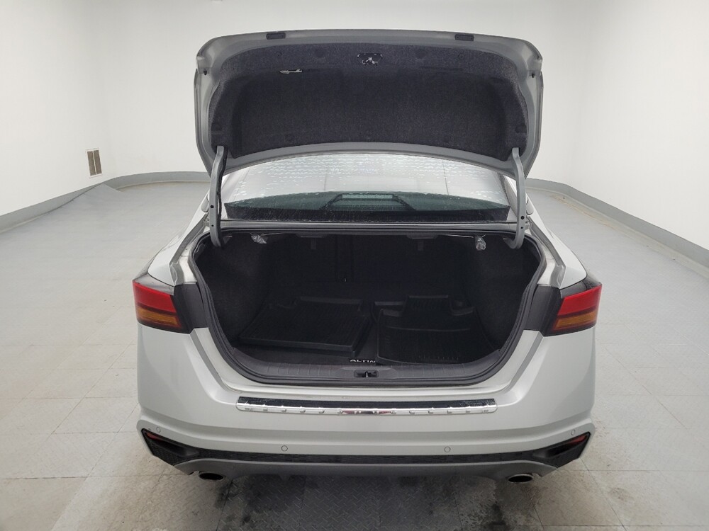 2021 Nissan Altima in Maple Heights, OH 44137 - 18110340 29