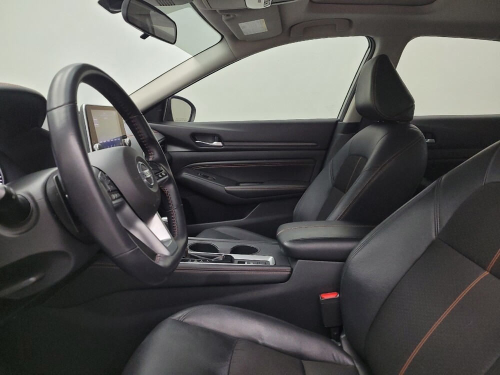 2021 Nissan Altima in Maple Heights, OH 44137 - 18110340 17