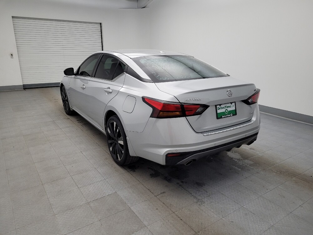 2021 Nissan Altima in Maple Heights, OH 44137 - 18110340 5