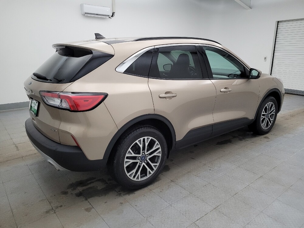 2021 Ford Escape in Maple Heights, OH 44137 - 18110341 10