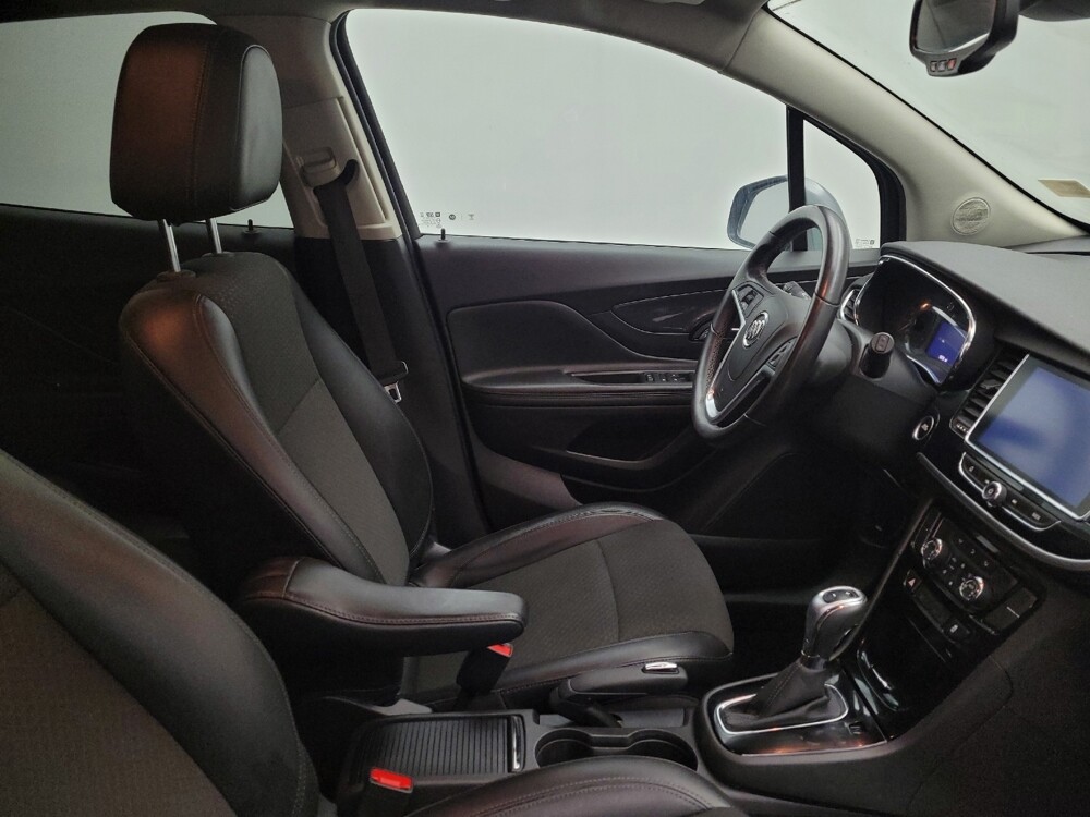 2019 Buick Encore in Maple Heights, OH 44137 - 18110342 21