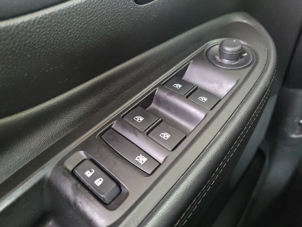 2019 Buick Encore in Maple Heights, OH 44137 - 18110342 27