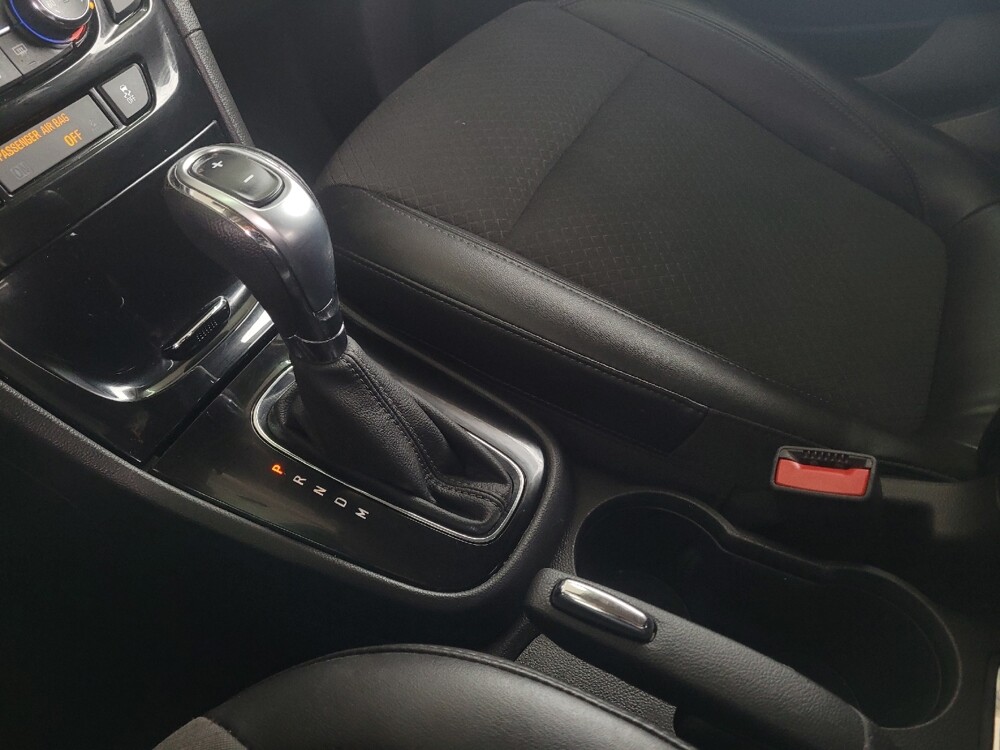 2019 Buick Encore in Maple Heights, OH 44137 - 18110342 26