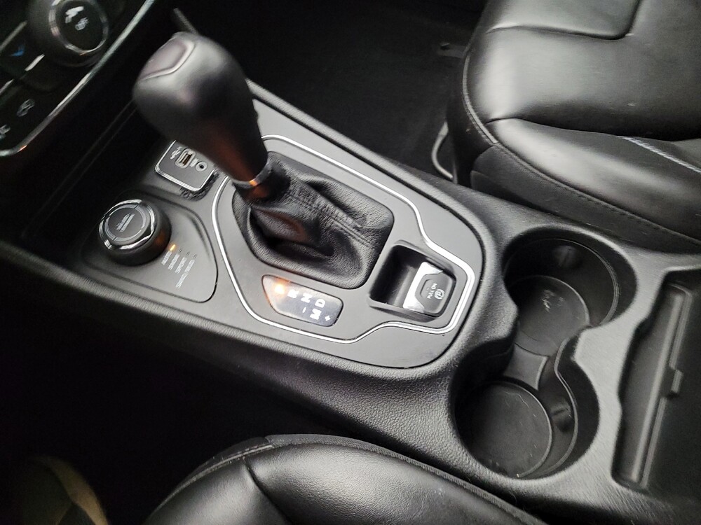 2021 Jeep Cherokee in Maple Heights, OH 44137 - 18110343 26