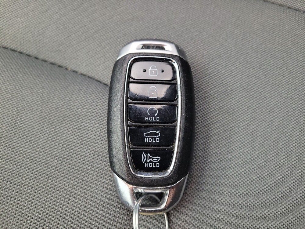 2022 Hyundai Elantra in Maple Heights, OH 44137 - 18110346 32