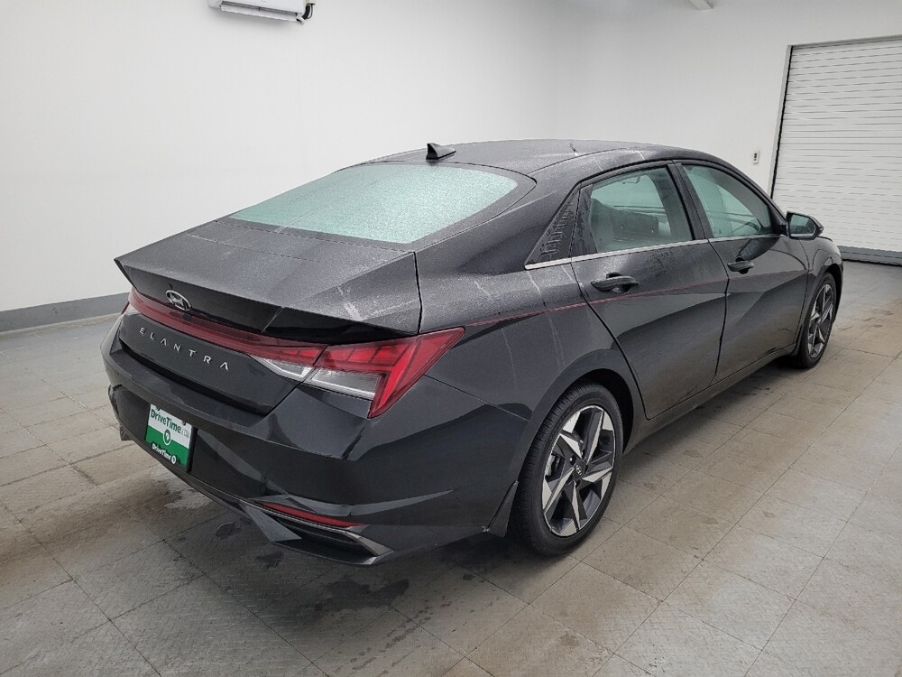 2022 Hyundai Elantra in Maple Heights, OH 44137 - 18110346 9