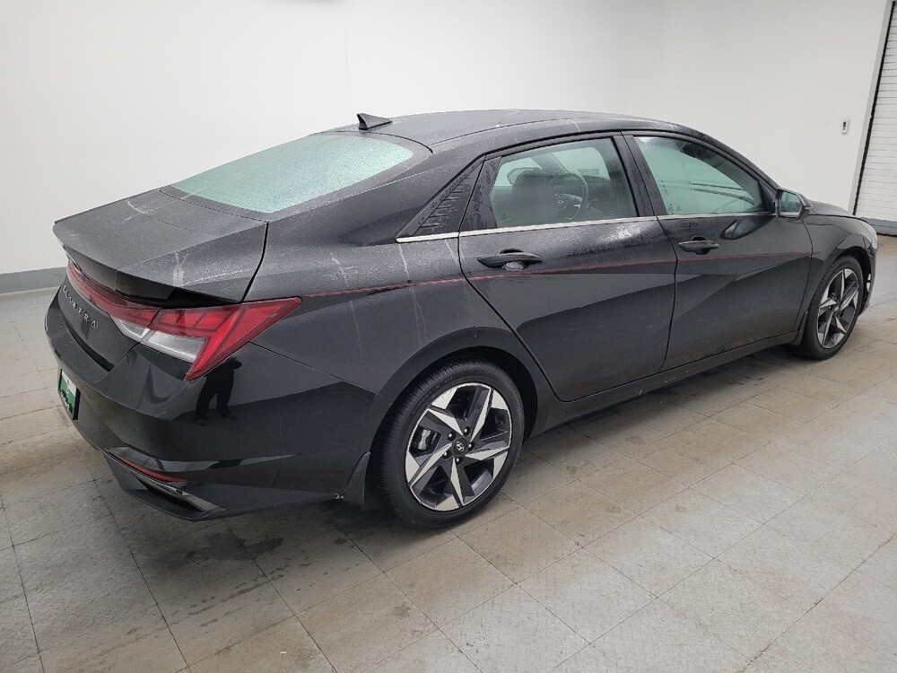 2022 Hyundai Elantra in Maple Heights, OH 44137 - 18110346 10