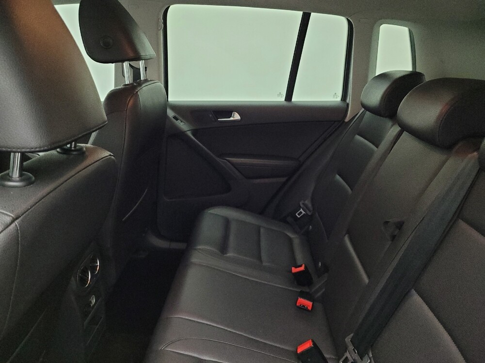 2016 Volkswagen Tiguan in Maple Heights, OH 44137 - 18110347 18