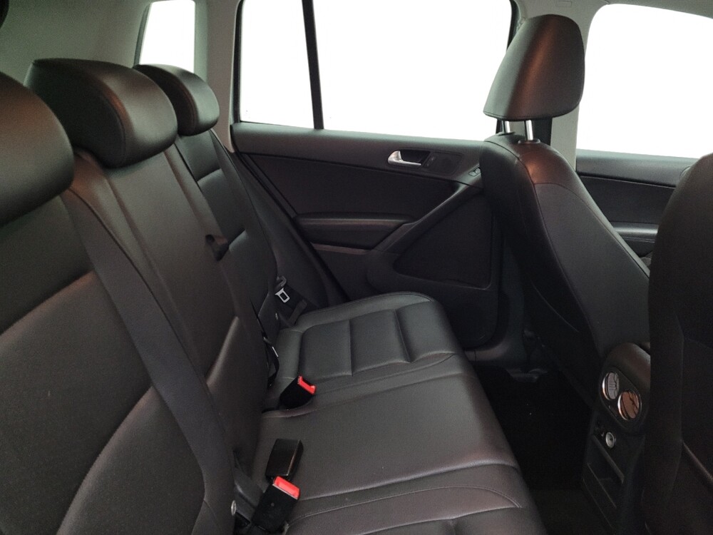 2016 Volkswagen Tiguan in Maple Heights, OH 44137 - 18110347 19