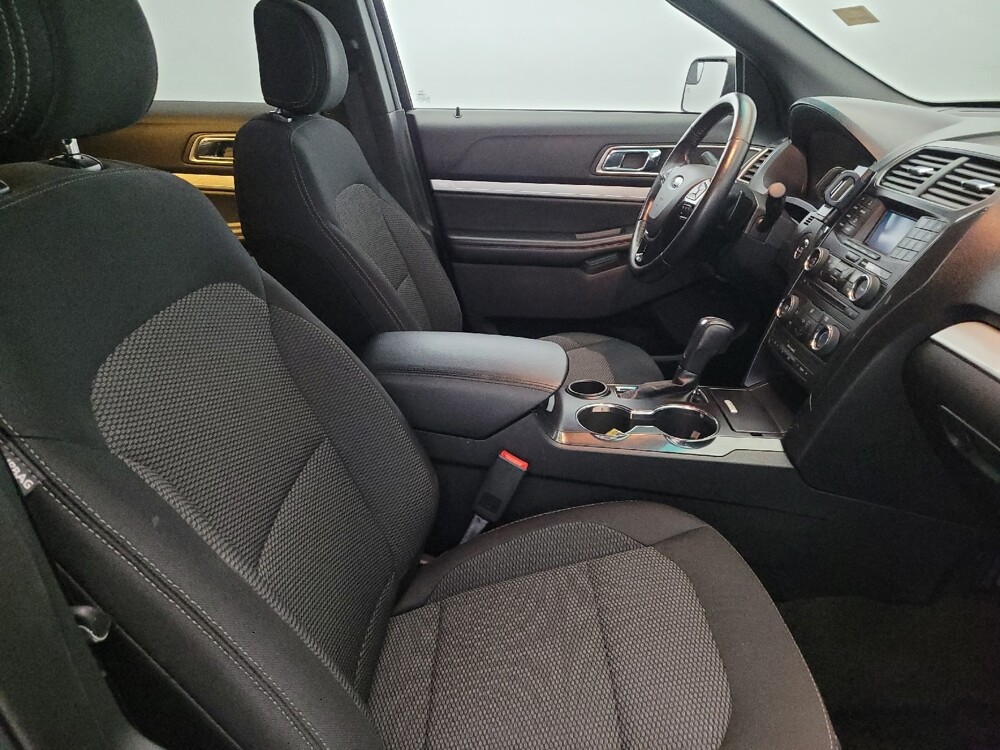 2017 Ford Explorer in Plymouth Meeting, PA 19462 - 18110353 21