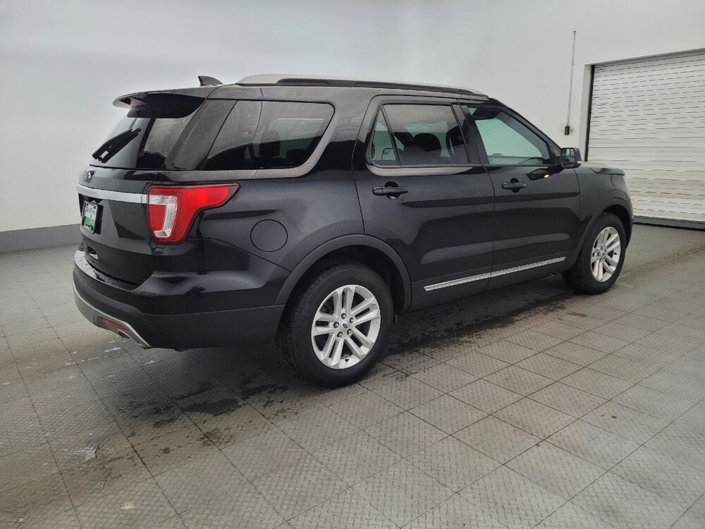 2017 Ford Explorer in Plymouth Meeting, PA 19462 - 18110353 10