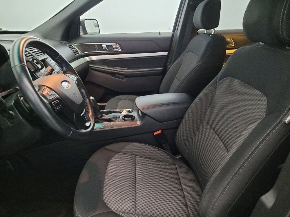 2017 Ford Explorer in Plymouth Meeting, PA 19462 - 18110353 17