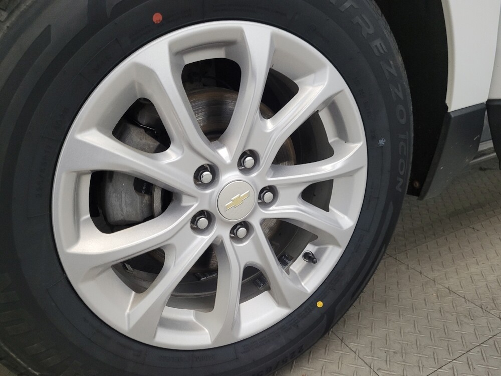 2020 Chevrolet Equinox in Plymouth Meeting, PA 19462 - 18110356 31