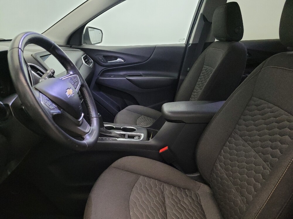 2020 Chevrolet Equinox in Plymouth Meeting, PA 19462 - 18110356 17