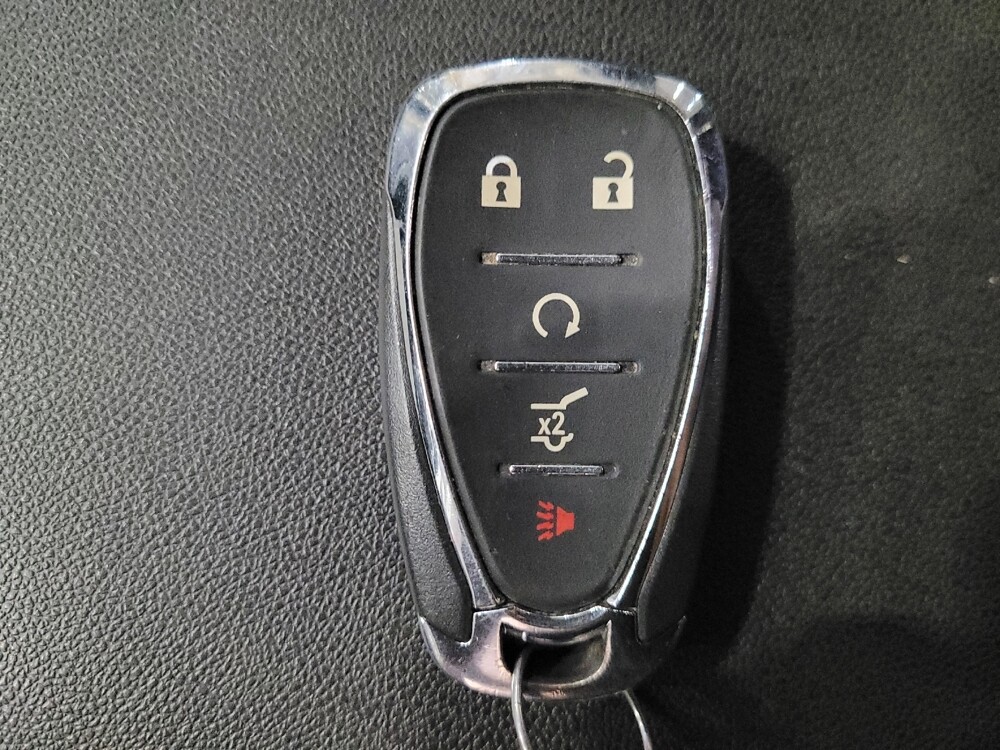 2020 Chevrolet Equinox in Plymouth Meeting, PA 19462 - 18110356 32