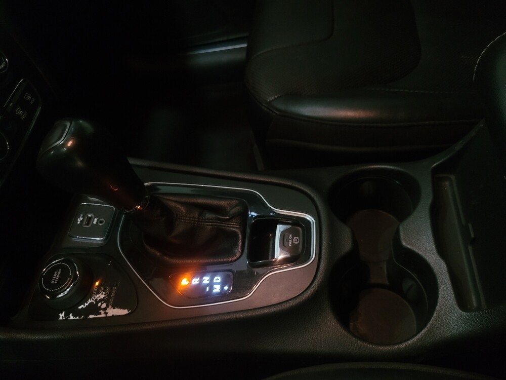 2020 Jeep Cherokee in Newport News, VA 23601 - 18110361 26