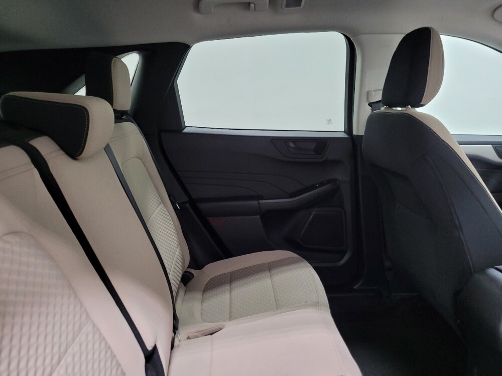 2022 Ford Escape in Plymouth Meeting, PA 19462 - 18110366 19