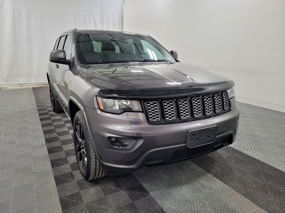 2018 Jeep Grand Cherokee in Plymouth Meeting, PA 19462 - 18110370 14