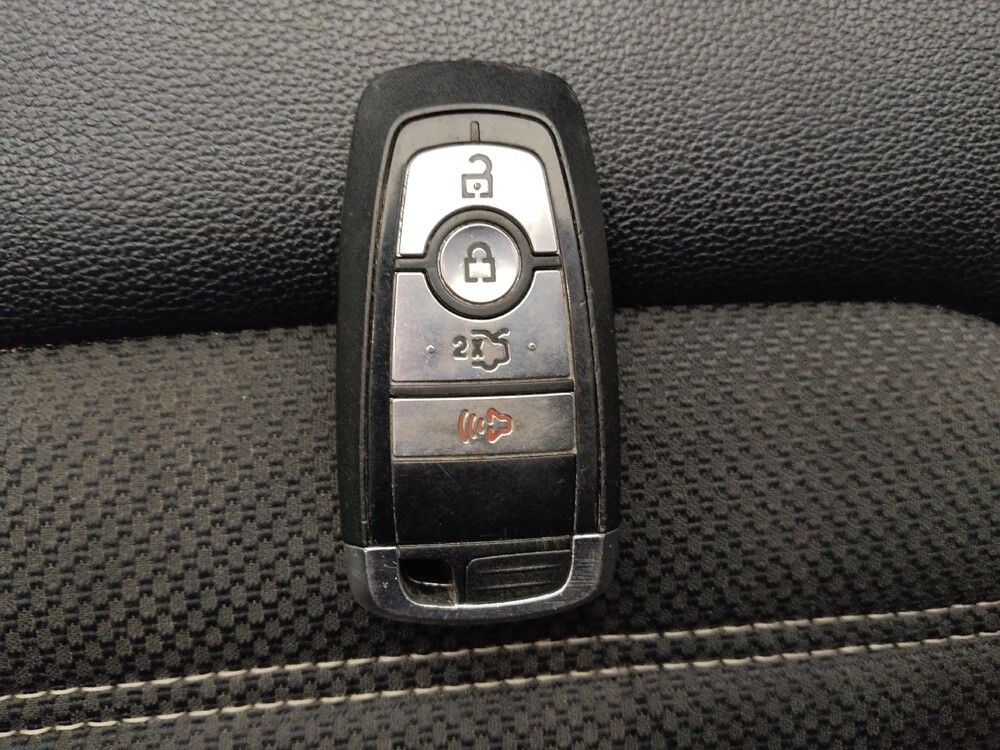 2017 Ford Fusion in Topeka, KS 66611 - 18110372 32