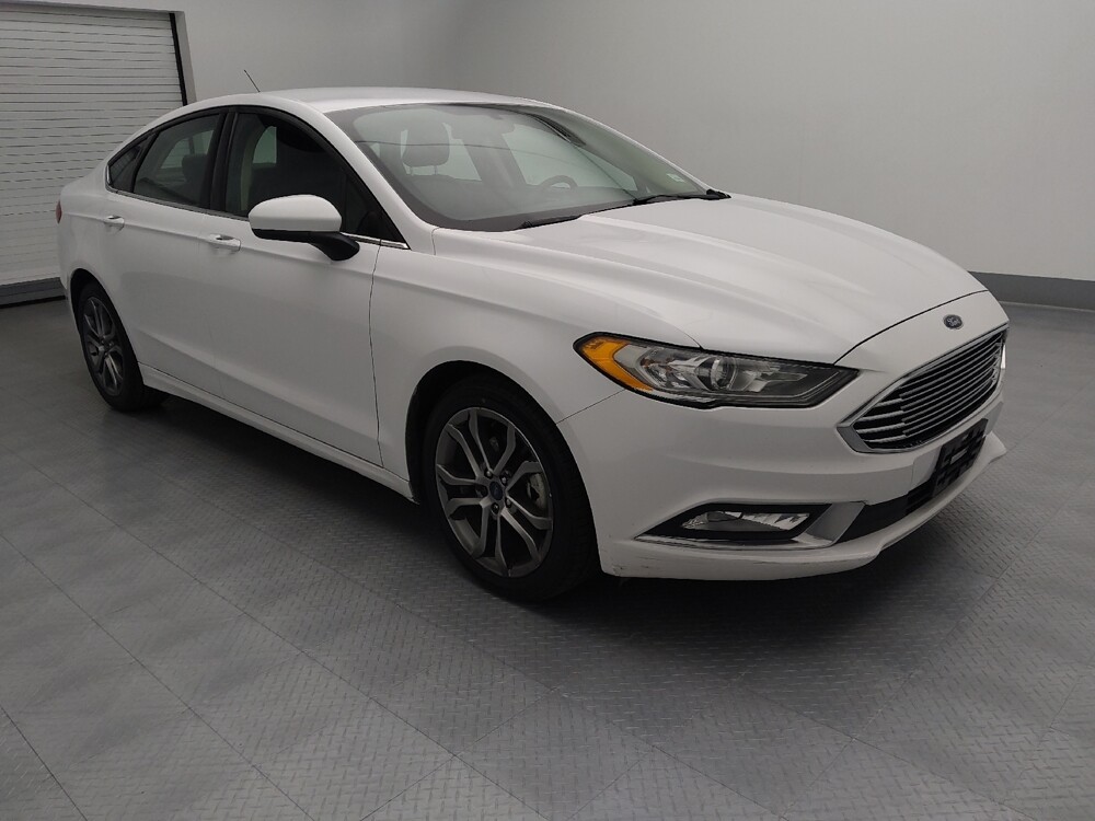 2017 Ford Fusion in Topeka, KS 66611 - 18110372 11